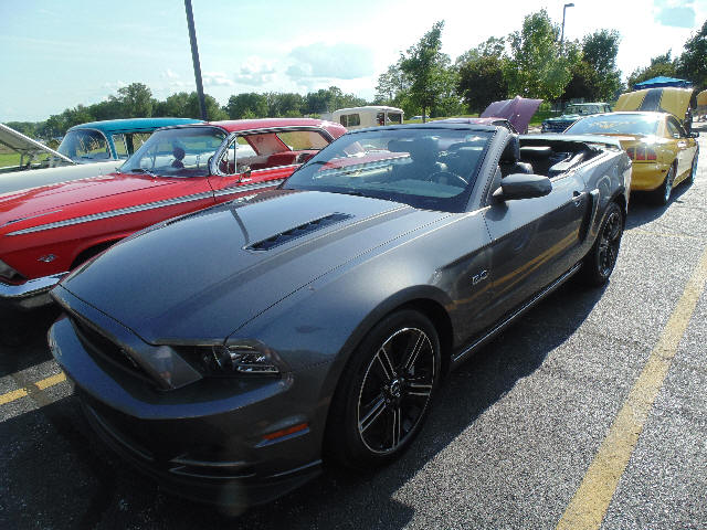Dennis & Beverly Broughton 2014 Ford Mustang